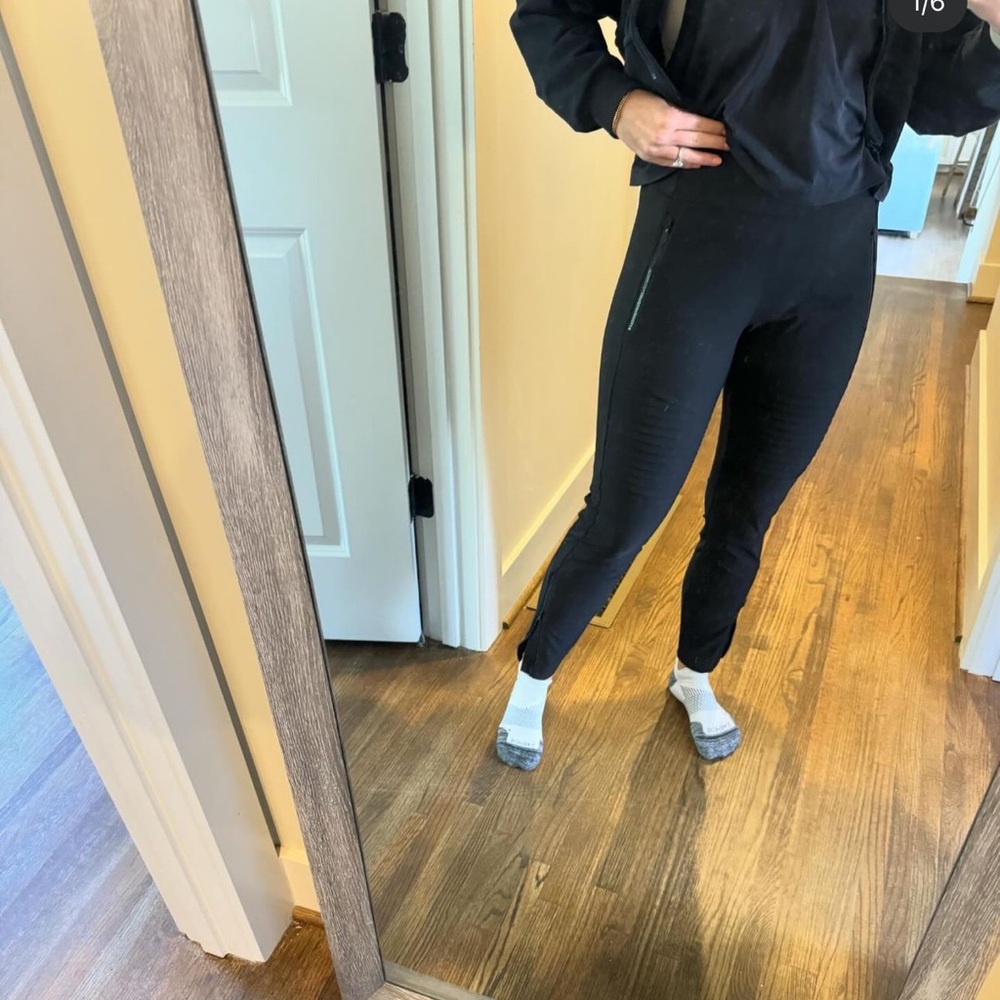 Athleta black headlands hybrid moto tight